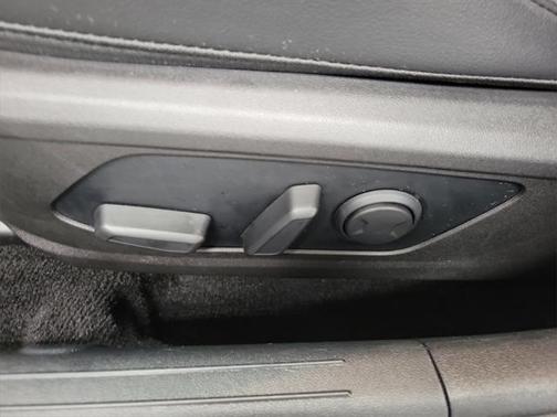 2022 Hyundai ELANTRA Limited