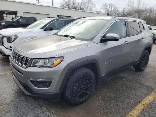 Billet Silver Metallic Clearcoat 2019 Jeep Compass Latitude