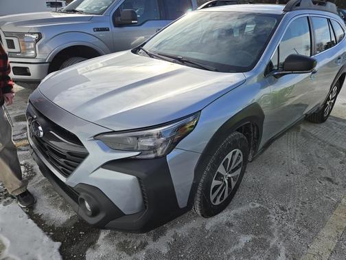 2025 Subaru Outback Base