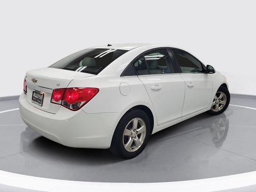 Summit White 2012 Chevrolet Cruze LT