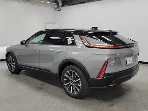 2025 Cadillac LYRIQ Sport