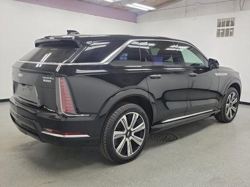 2025 Cadillac Escalade IQ Luxury 1