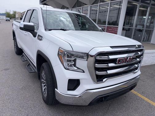 Summit White 2019 GMC Sierra 1500 SLE