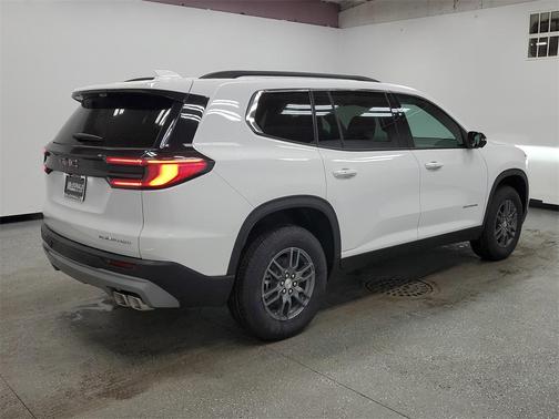 2026 GMC Acadia Elevation FWD