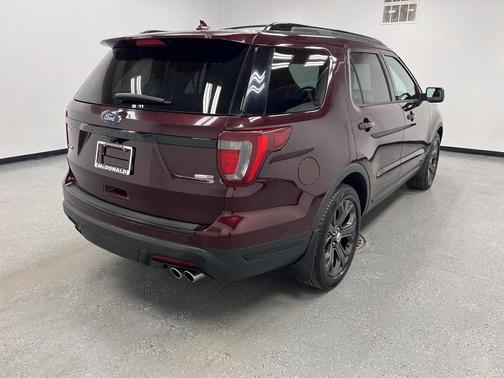 2018 Ford Explorer Sport