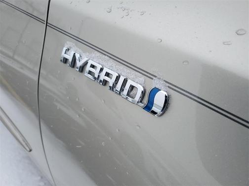 2017 Toyota Camry Hybrid LE