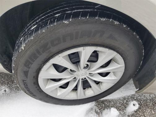 2017 Toyota Camry Hybrid LE