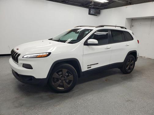 Bright White Clearcoat 2016 Jeep Cherokee 75th Anniversary