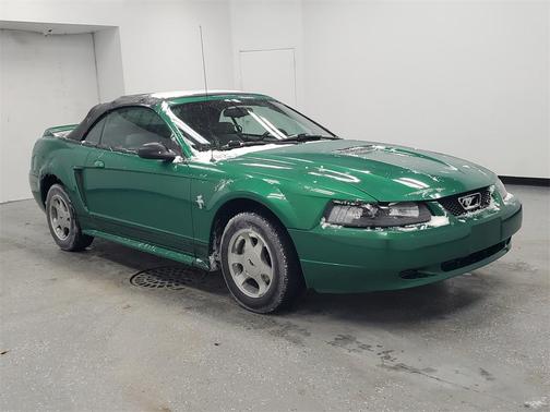 2000 Ford Mustang Base