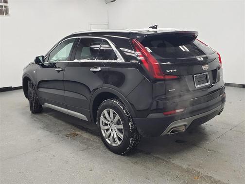 2020 Cadillac XT4 Premium Luxury
