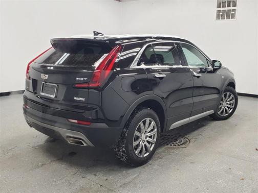 2020 Cadillac XT4 Premium Luxury