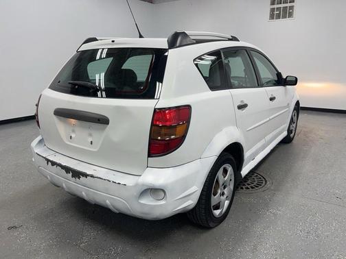 2008 Pontiac Vibe Base