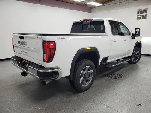 2026 GMC Sierra 2500 SLE