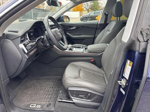 2022 Audi Q8 quattro