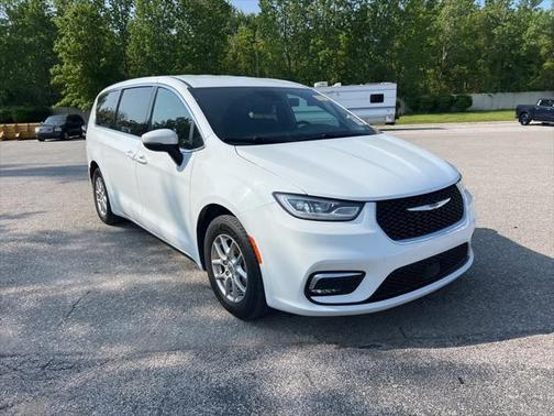 2023 Chrysler Pacifica Touring