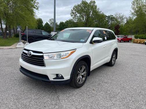 2014 Toyota Highlander LE