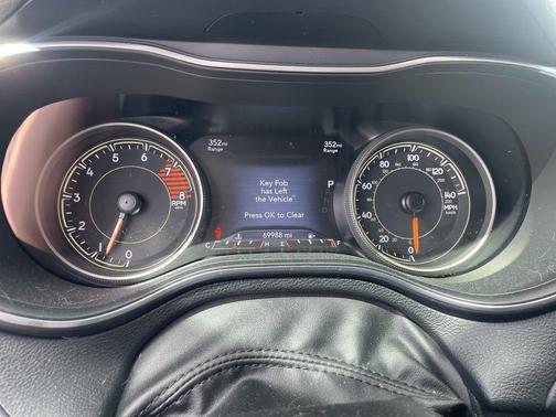 Hydro Blue Pearlcoat 2022 Jeep Cherokee Trailhawk