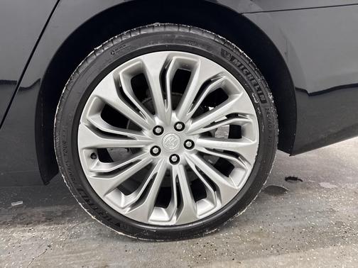 2018 Buick LaCrosse Premium