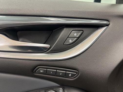 2022 Buick Enclave AWD Premium