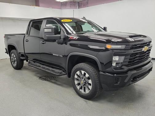 2024 Chevrolet Silverado 2500 Custom