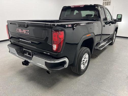 2022 GMC Sierra 2500 SLE