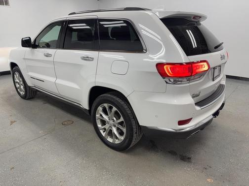 2020 Jeep Grand Cherokee Summit