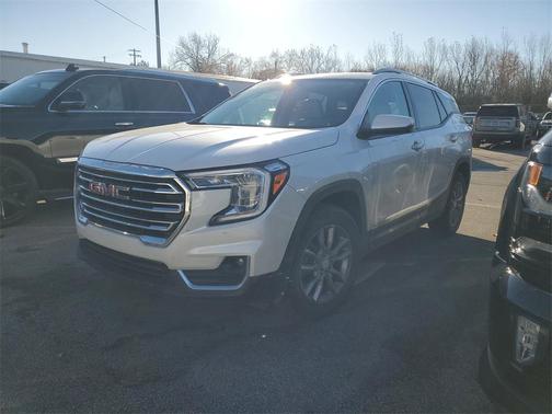 2022 GMC Terrain SLT