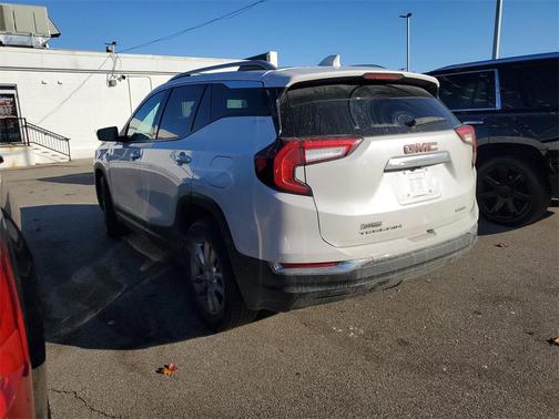2022 GMC Terrain SLT