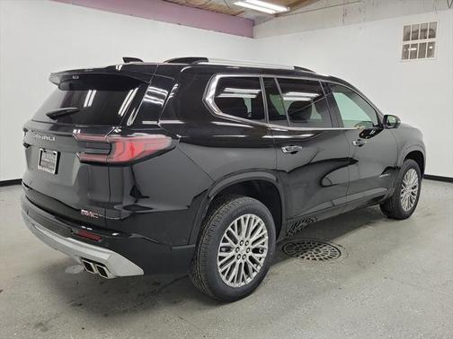 2025 GMC Acadia Denali
