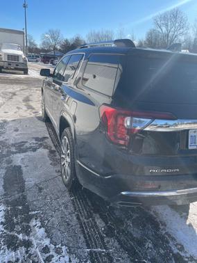 2022 GMC Acadia Denali