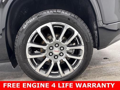 2022 GMC Acadia Denali