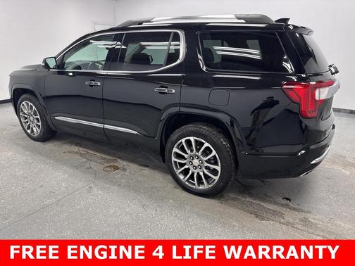 2022 GMC Acadia Denali