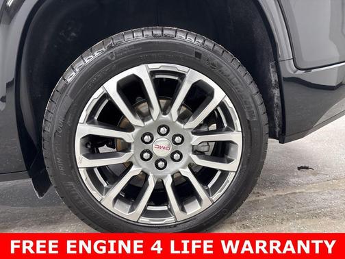 2022 GMC Acadia Denali