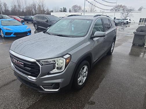 Sterling Metallic 2024 GMC Terrain SLE