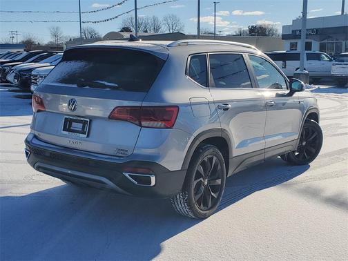 2022 Volkswagen Taos 1.5T SE