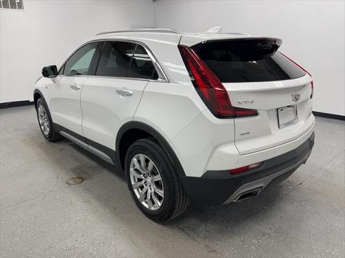 2022 Cadillac XT4 Premium Luxury