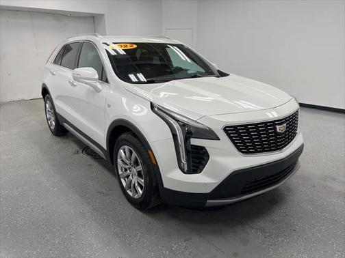 2022 Cadillac XT4 Premium Luxury