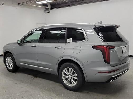 2025 Cadillac XT6 Luxury FWD