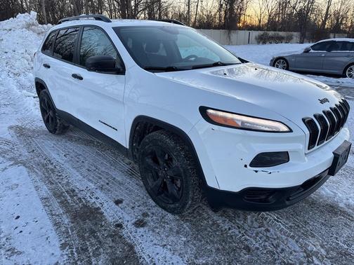 2018 Jeep Cherokee Sport