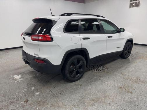 2018 Jeep Cherokee Sport