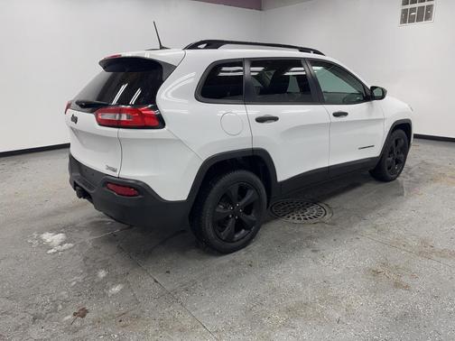 2018 Jeep Cherokee Sport