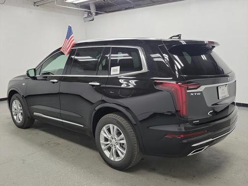 2025 Cadillac XT6 Luxury AWD