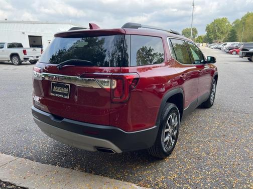 2023 GMC Acadia FWD SLT