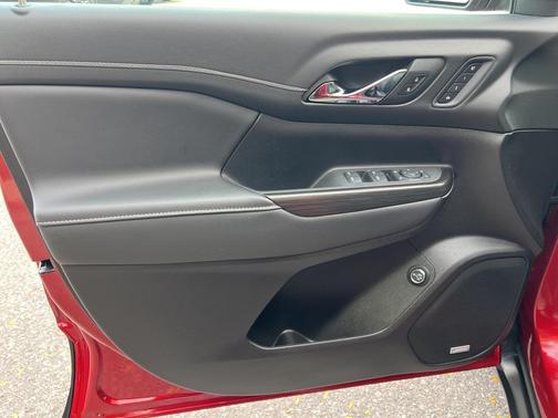 2023 GMC Acadia FWD SLT