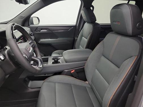 2025 GMC Acadia AWD AT4