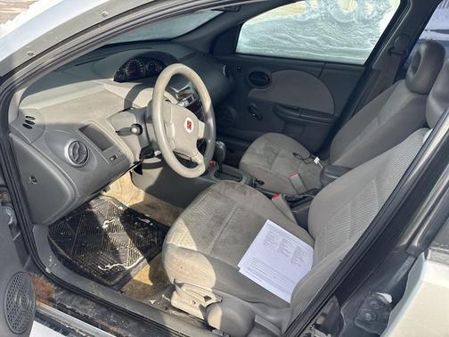 2006 Saturn Ion 2