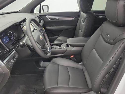 2025 Cadillac XT6 Luxury AWD