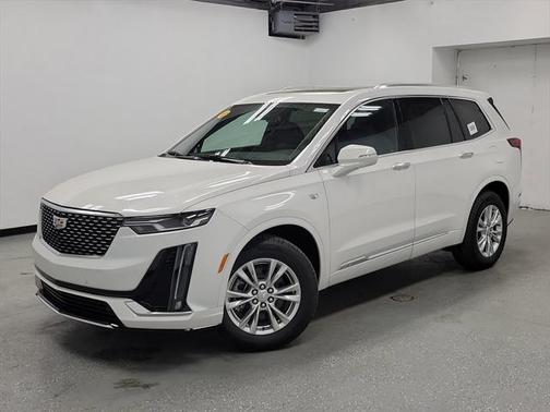 2025 Cadillac XT6 Luxury AWD
