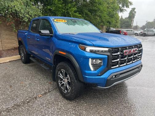 2023 GMC Canyon Base
