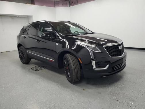 2025 Cadillac XT5 Sport